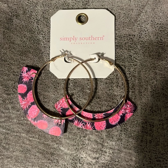 Simply Southern Jewelry - NWT Simply Southern Pineapple Hoop Earrings